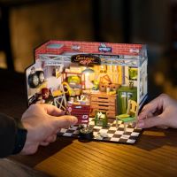 Hračka Robotime miniatura domečku Garáž (13)