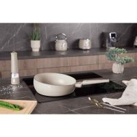 Pánev prohazovací s titanovým povrchem 26 cm Sahara Collection (3)